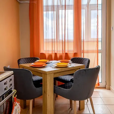 Spacious 3br In - Sea View By Flat Manаger Apartment Warna