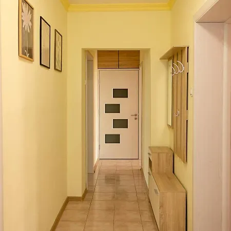 Spacious 3br In - Sea View By Flat Manаger Warna